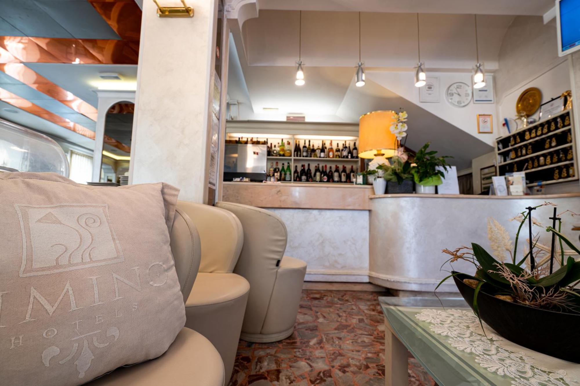 Hotel Britannia Rimini Marina Centro Kültér fotó
