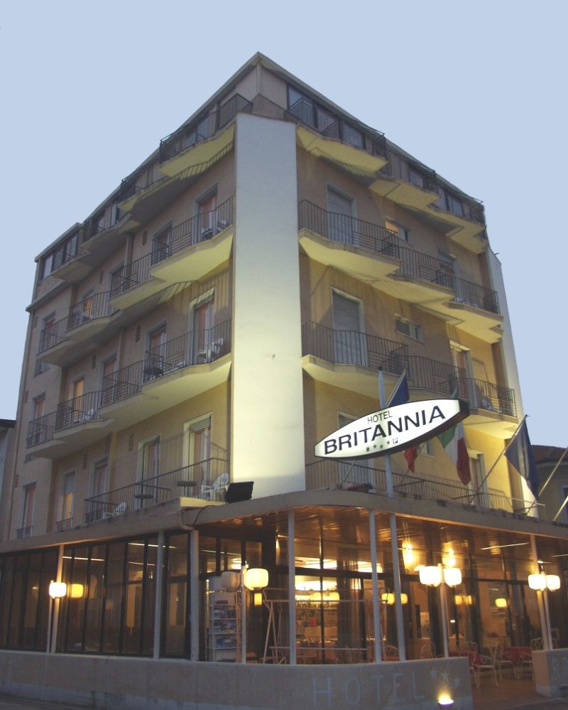 Hotel Britannia Rimini Marina Centro Kültér fotó